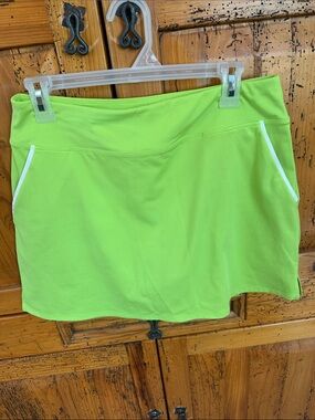 Neon Lime Sigrid Olsen Golf & Tennis Athletic Skort with White Trim Size M